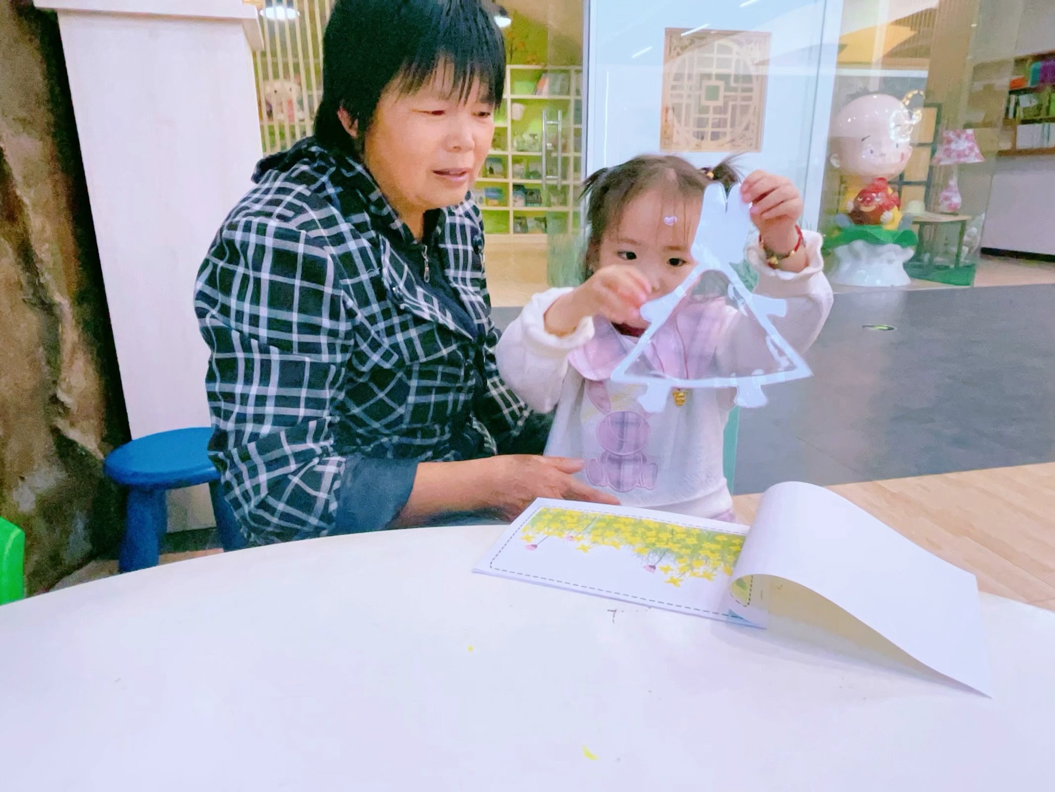 f37cf4483d0b4152a939495fb1c44db9.jpg